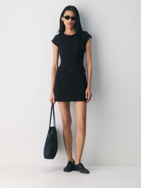 Aritzia Priestly Dress Green